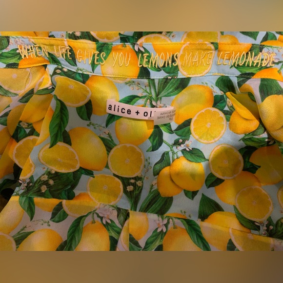 Alice + Olivia Tops Alice Olivia Willa Lemon Button Down Shirt